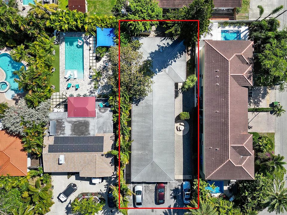 2nd image of 1204 NE 17th Way