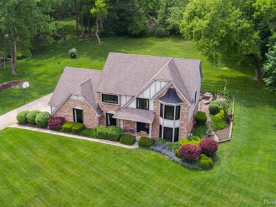6563 Sun Valley Dr, Clarkston, MI, 48348