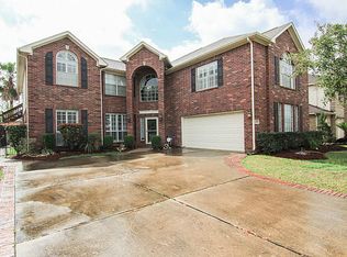 2822 S Cedar Hollow Dr, Pearland, TX 77584