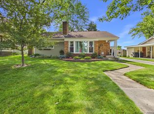 213 Sawyer St, Grand Blanc, MI 48439