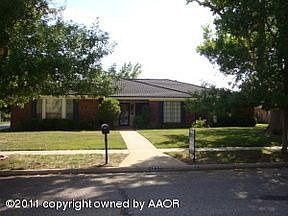 3rd image of 4220 Roxton Dr