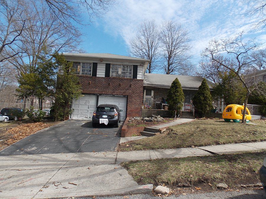 1st image of 8105 139th St