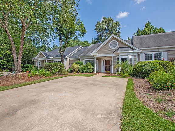 4th image of 2442 Hansard Dr
