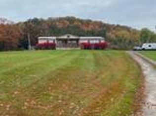 106 Phipps Ln, Wallingford, KY 41093