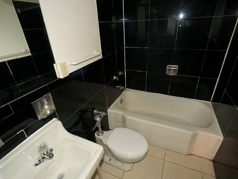 Bathroom Bathroom