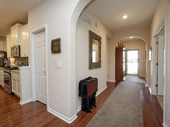 3rd image of 2629 Virgie Ct