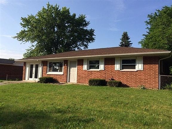 3rd image of 1575 Maumee Dr