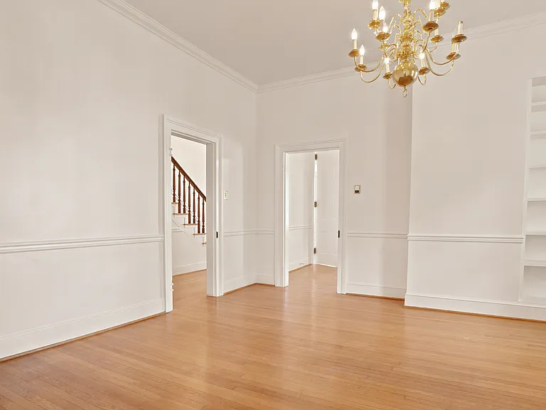 209 N Washington St — Photo 18