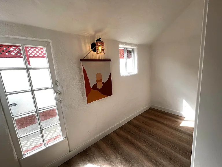 3937 Walgrove Ave #B — Photo 15