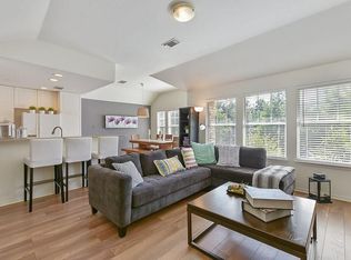 37 Stone Creek Pl, The Woodlands, TX 77382