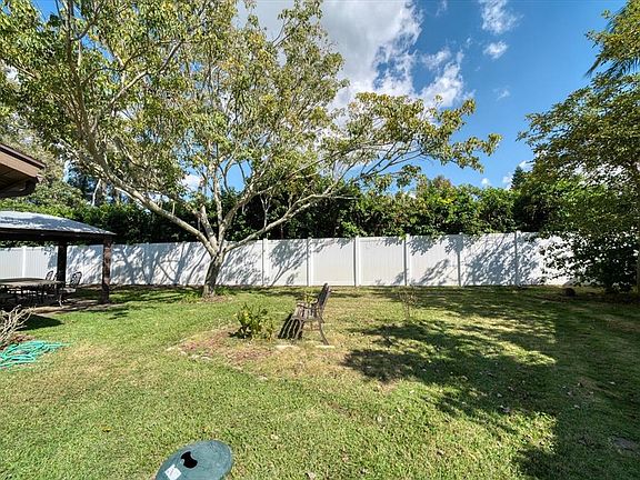 5th image of 9289 Rustic Pines Blvd E