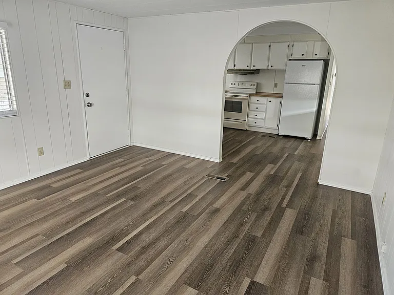 9501 E Broadway Rd #194 — Photo 10