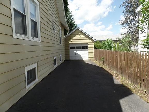 3rd image of 23 Guilfoyle Ave