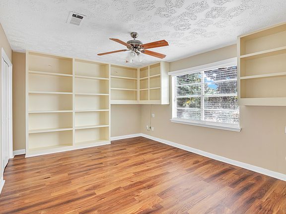 5th image of 9052 Wilcrest Dr