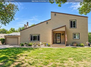 3463 Lindenwood St, Sioux City, IA 51104