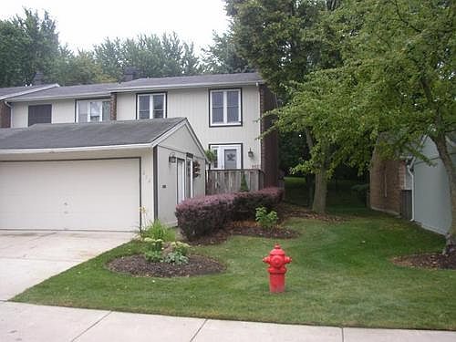 1st image of 212 Applewood Ln