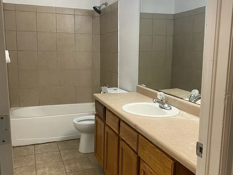 4580 W Alameda Ave — Photo 9