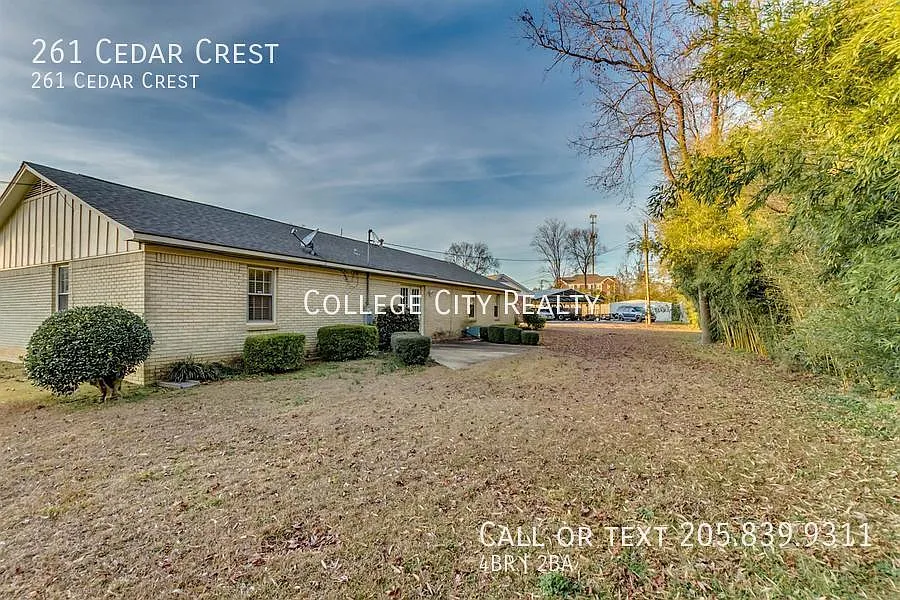261 Cedar Crest — Photo 2