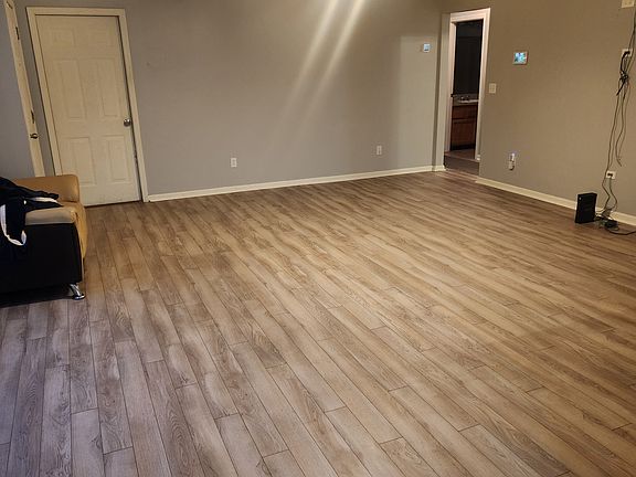3rd image of 4366 Jillian Dr