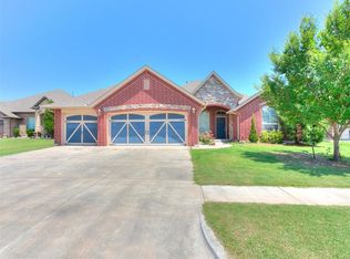 9412 Lakecrest Dr, Oklahoma City, OK 73159