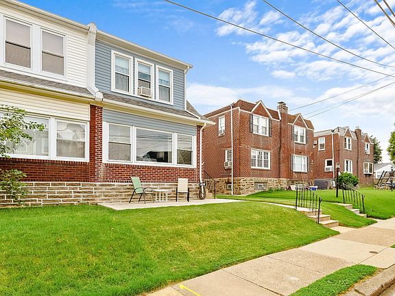 3rd image of 1808 Lansing St