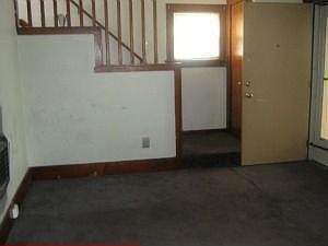 3rd image of 1125 Santee Ave