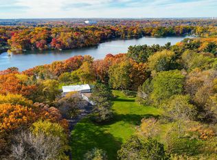 2 Sunfish Ln, Saint Paul, MN 55118