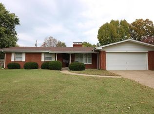 817 Blue Ridge Dr, Belleville, IL 62223