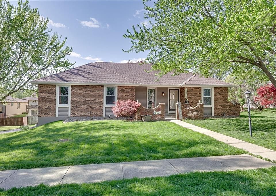1st image of 4210 Oakland Cir