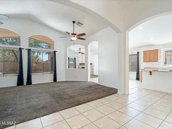 12972 E Douglas Camp Spring Dr, Vail, AZ 85641