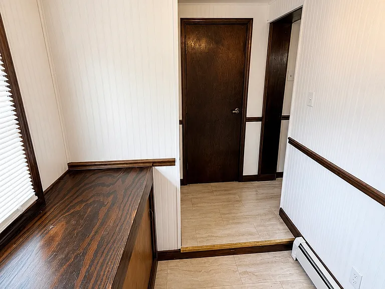 34 E Reliance Rd — Photo 3