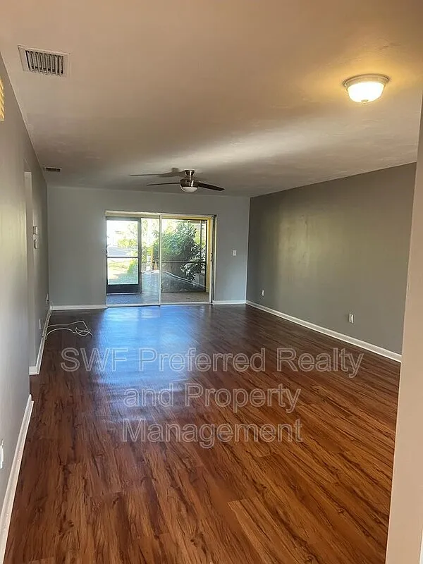 2 bed, 2.0 bath, 1200 sqft, $1,395 — Photo 3