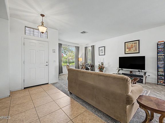 4th image of 3018 N REGAL Court
