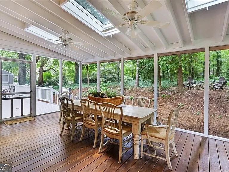 130 Cains Cove Dr — Photo 13