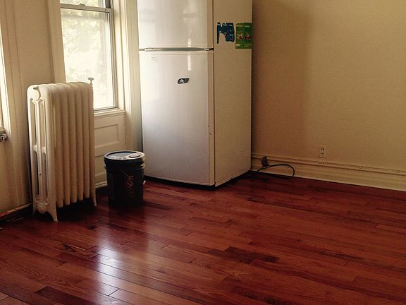 5th image of 3020 46th St