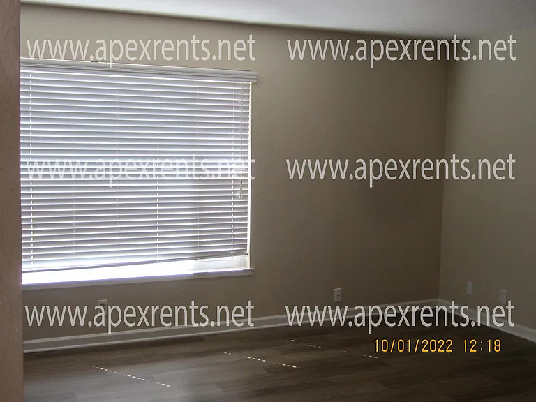 2500 Ribier Way — Photo 4