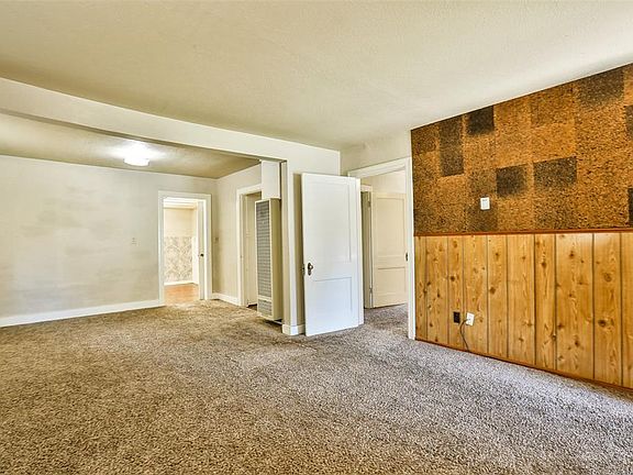5th image of 4208 S Harvey Ave