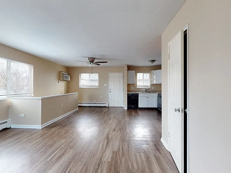 Aspen Terrace Apartments — Photo 9