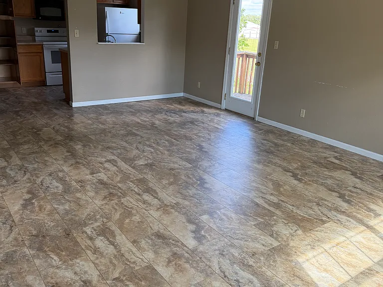 406 Morgan Dr #B — Photo 3