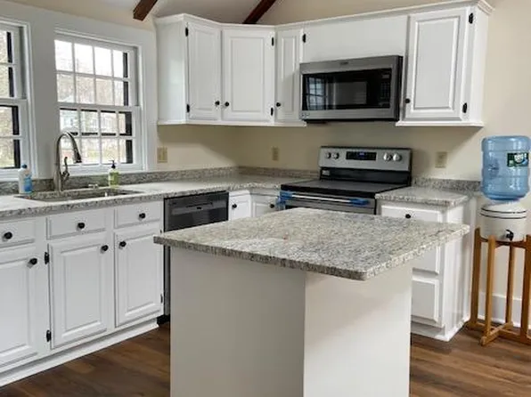 12 Shattuck St #2, Littleton, MA 01460