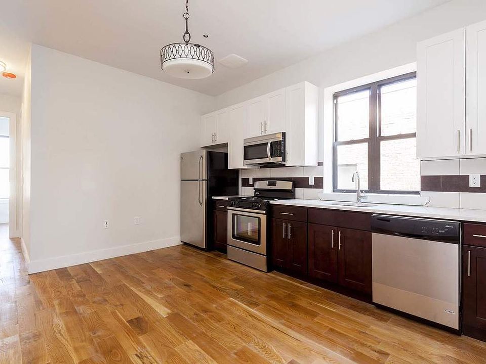 1st image of 1605 Lincoln Pl APT 2D