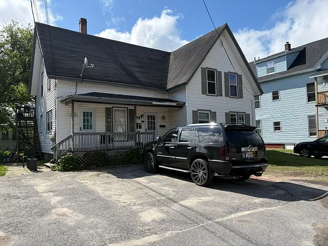 21 Pearl St — Photo 1