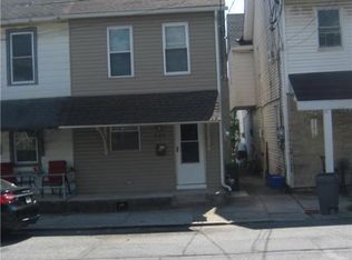 738 3rd St, Catasauqua, PA 18032