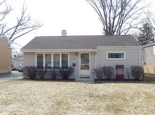 415 W Taylor Rd, Lombard, IL 60148