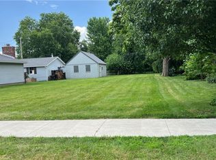 217 E Carrollton St, Magnolia, OH