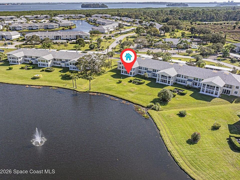 1st image of 464 Grove Isle Cir
