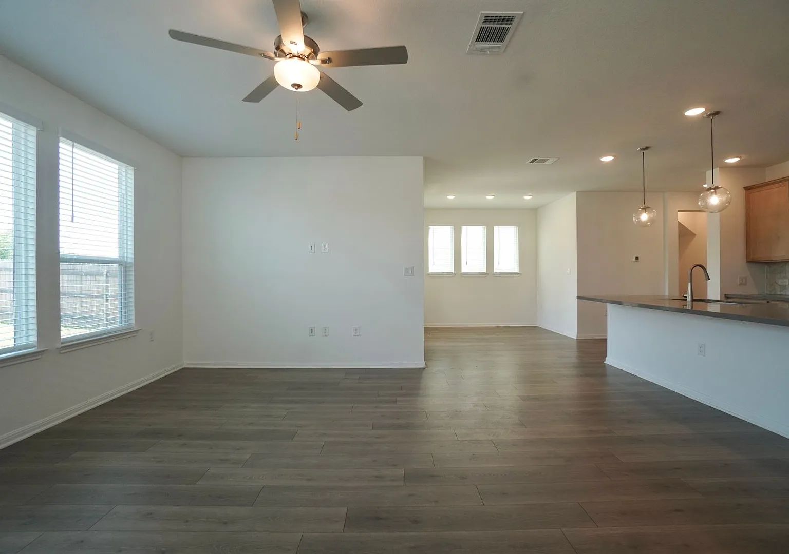 Modern 3 BR / 3 BA Rental Home in Pflugerville with Private Balcony — Photo 4