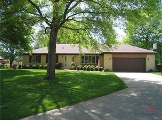 8224 Hill Gail Dr, Indianapolis, IN 46217