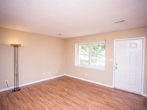 4th image of 13902 Armond Cir SW