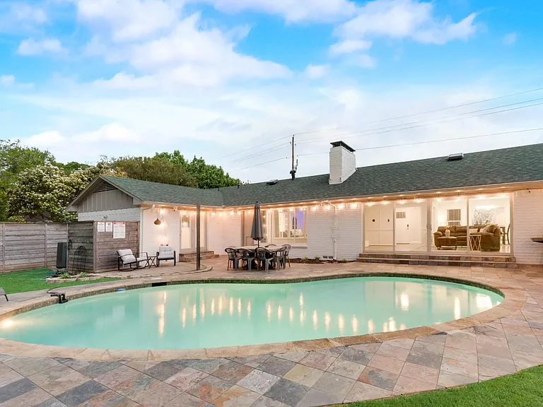 6217 Alpha Rd — Photo 38